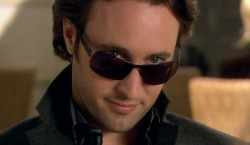 alex oloughlin